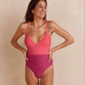 NWT Summersalt Size 12 Red/Orange One Piece Swimsuit